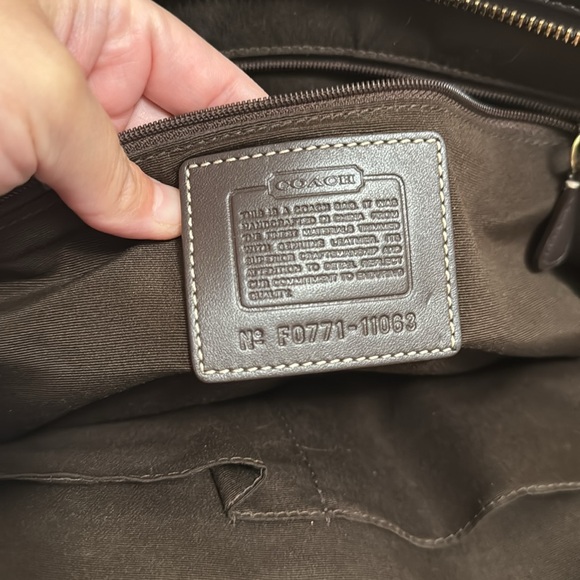 Coach - Picture 5 of 5